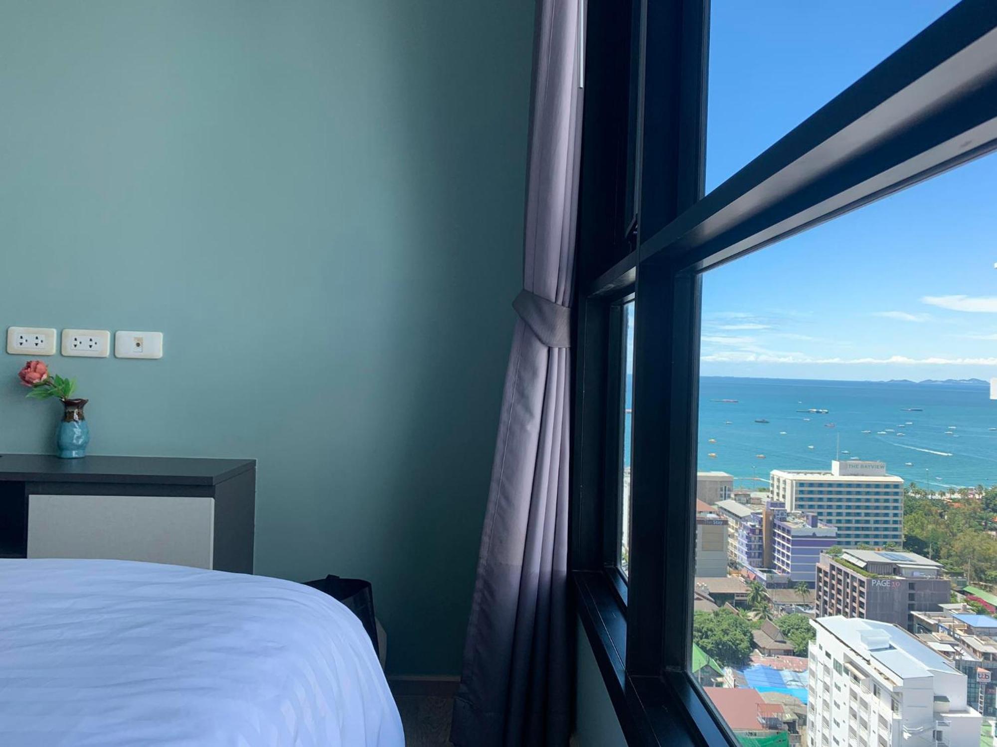 Appartamento The Base Prime Pattaya Esterno foto