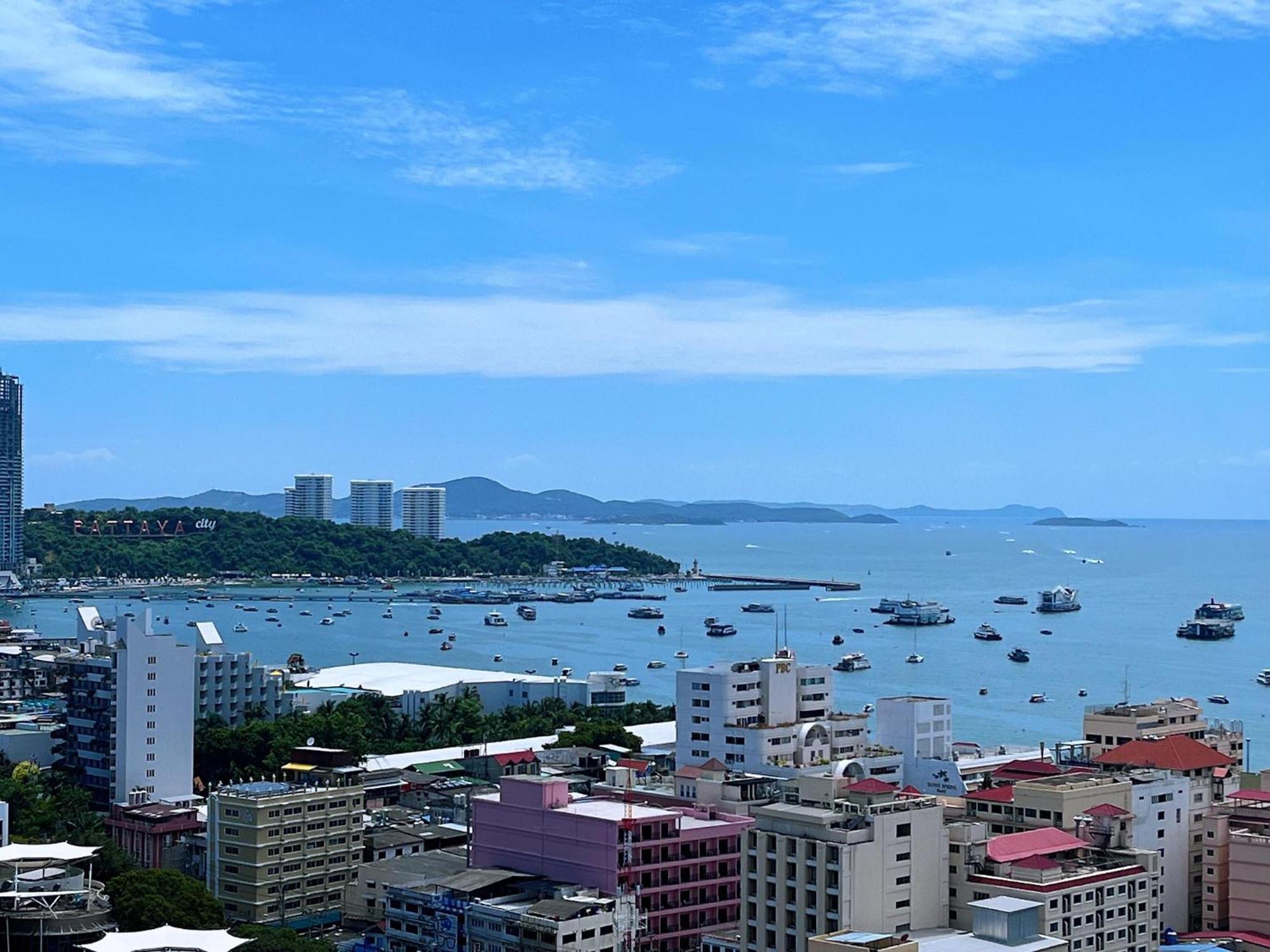 Appartamento The Base Prime Pattaya Esterno foto